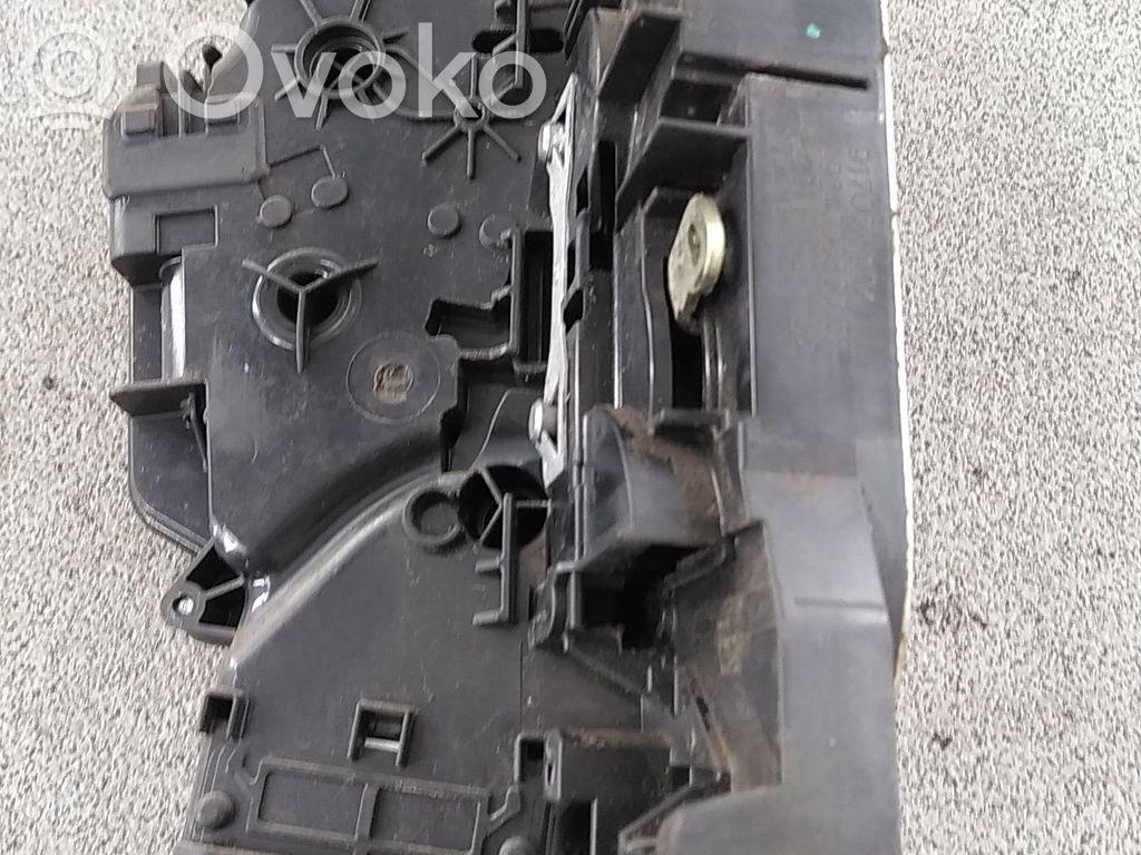 Ford Grand C-MAX Keskuslukituksen moottori 