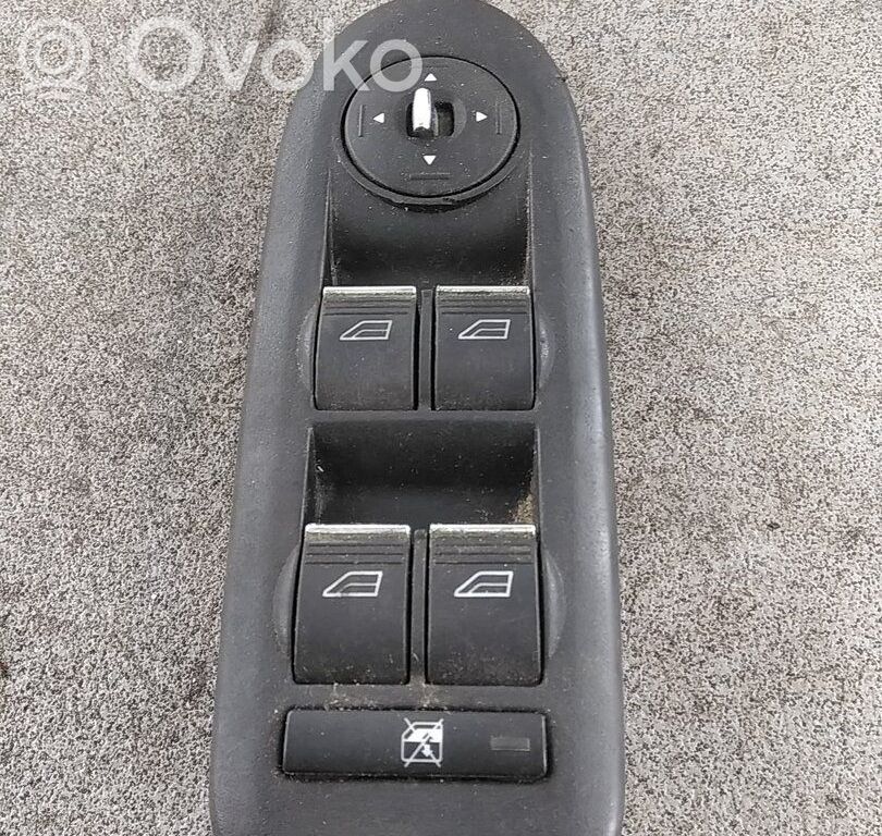 Ford Kuga I Electric window control switch 