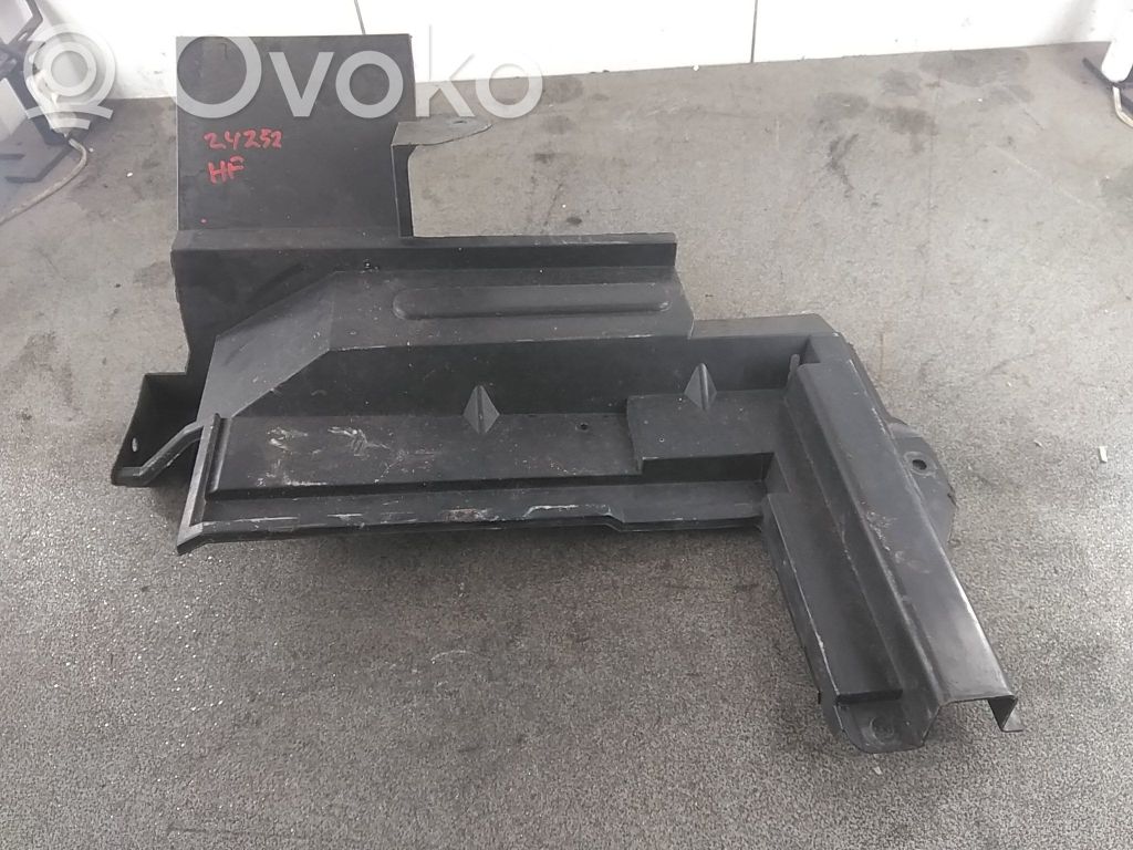 Nissan Note (E11) Conducto/guía del intercooler 