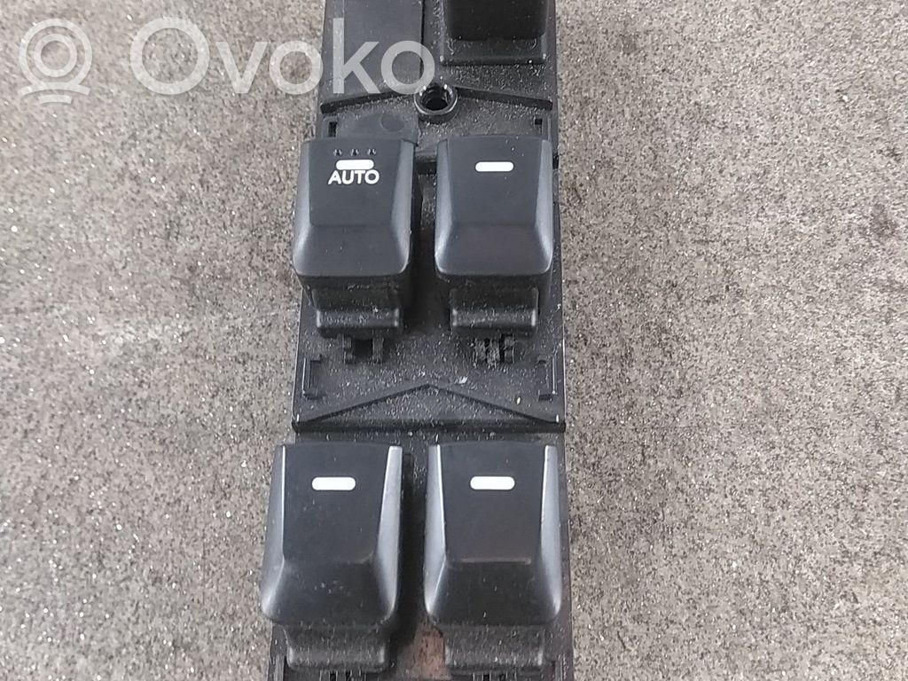 Interruptor del elevalunas eléctrico   935701W130