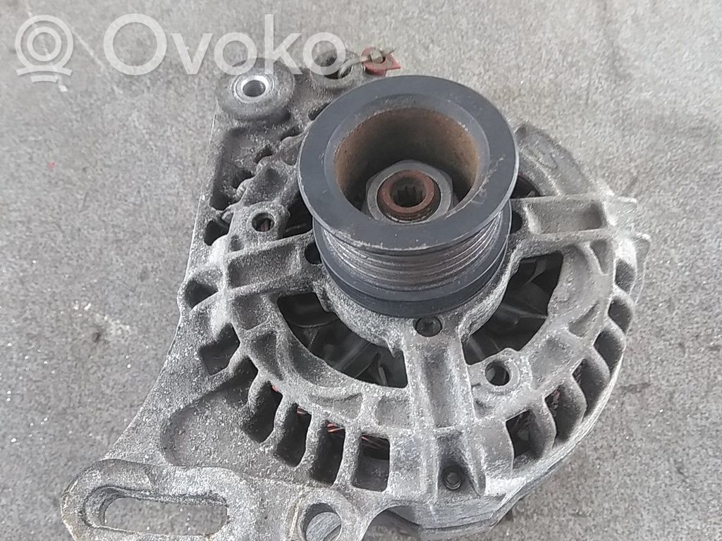 Volkswagen Polo IV 9N3 Alternador 