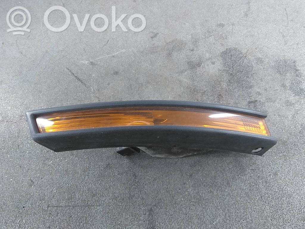 Volkswagen PASSAT B6 Etusuuntavilkku 