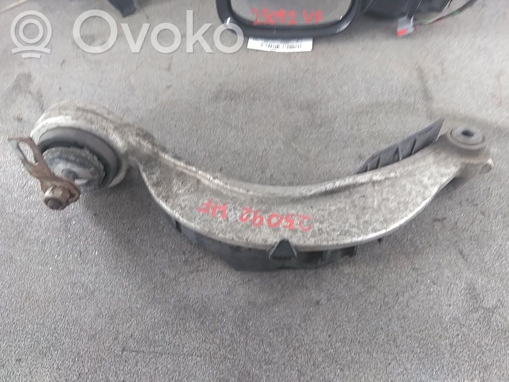 Jaguar XE Dolny wahacz przedni 