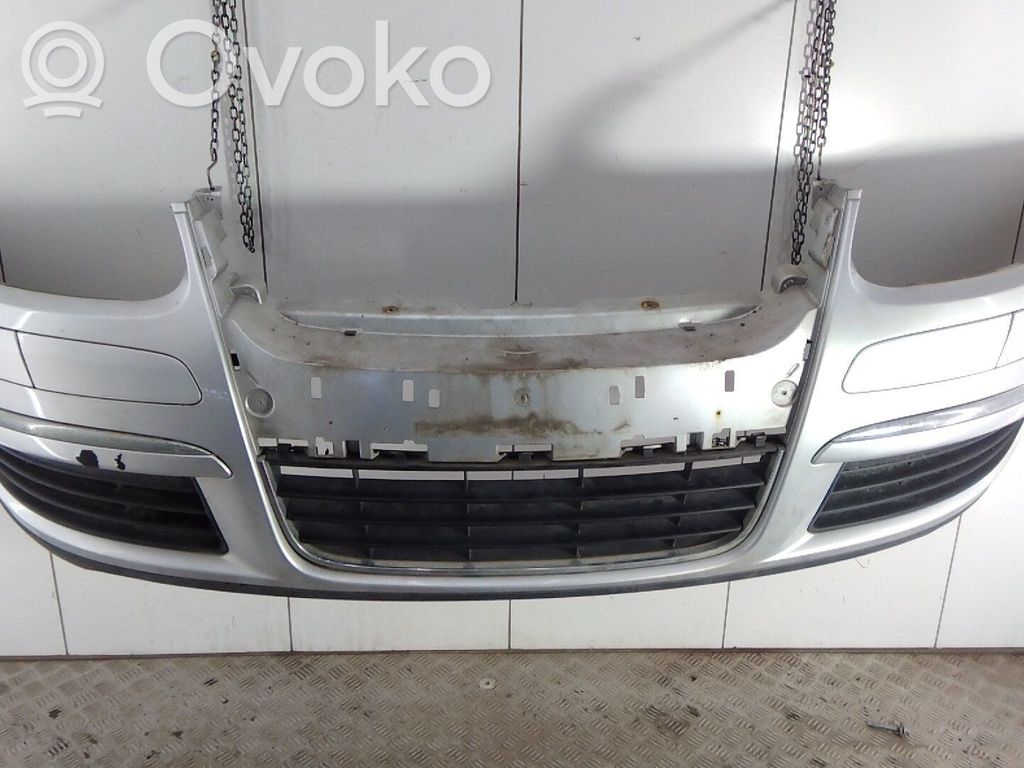 Volkswagen Jetta V Parachoques delantero 