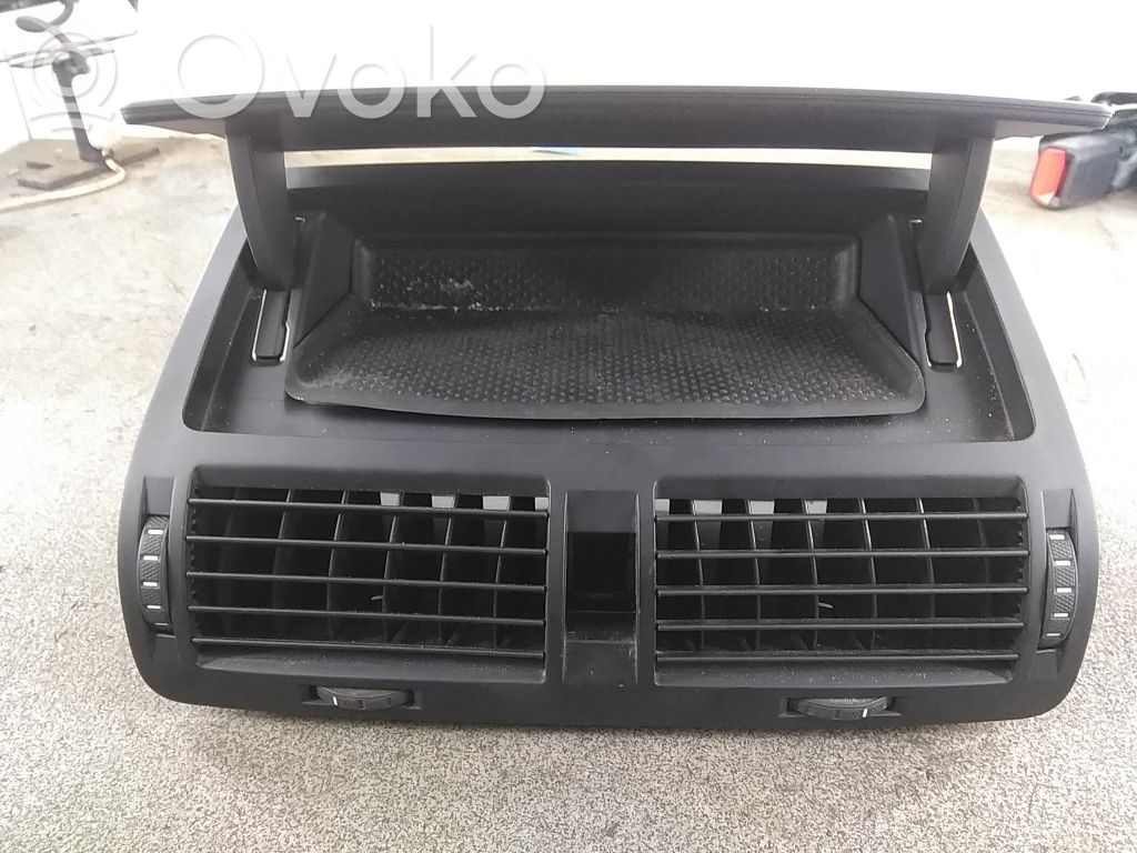 Rejilla de ventilación central del panel   1Z0820951B3X1,1Z0820951B9B9