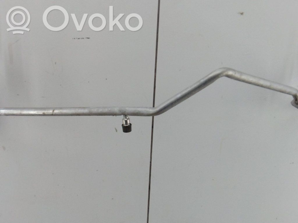 Toyota Yaris Ilmastointilaitteen putki (A/C)