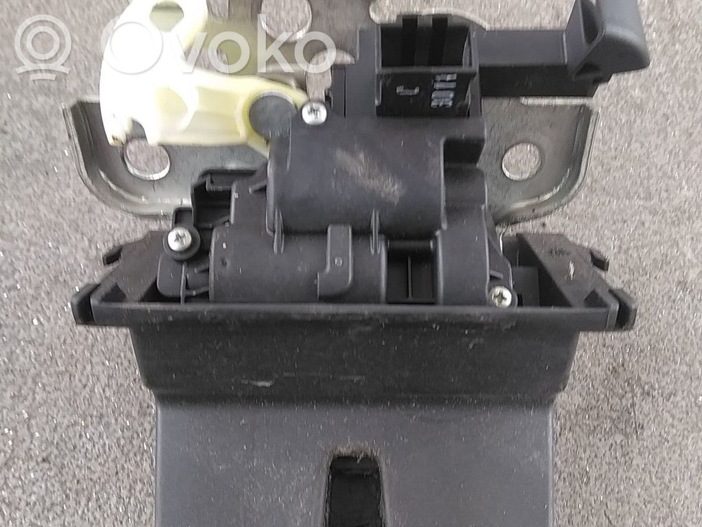 Skoda Superb B6 (3T) Motor de bloqueo de puertas 