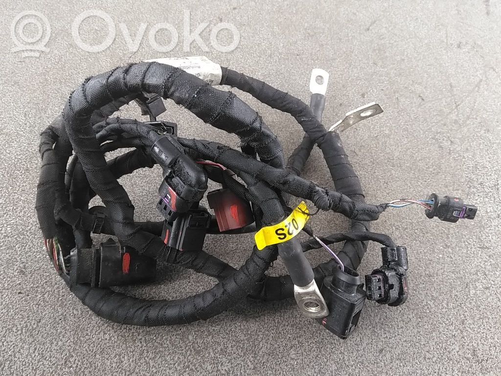 Skoda Octavia Mk4 Wiązka przewodów silnika 