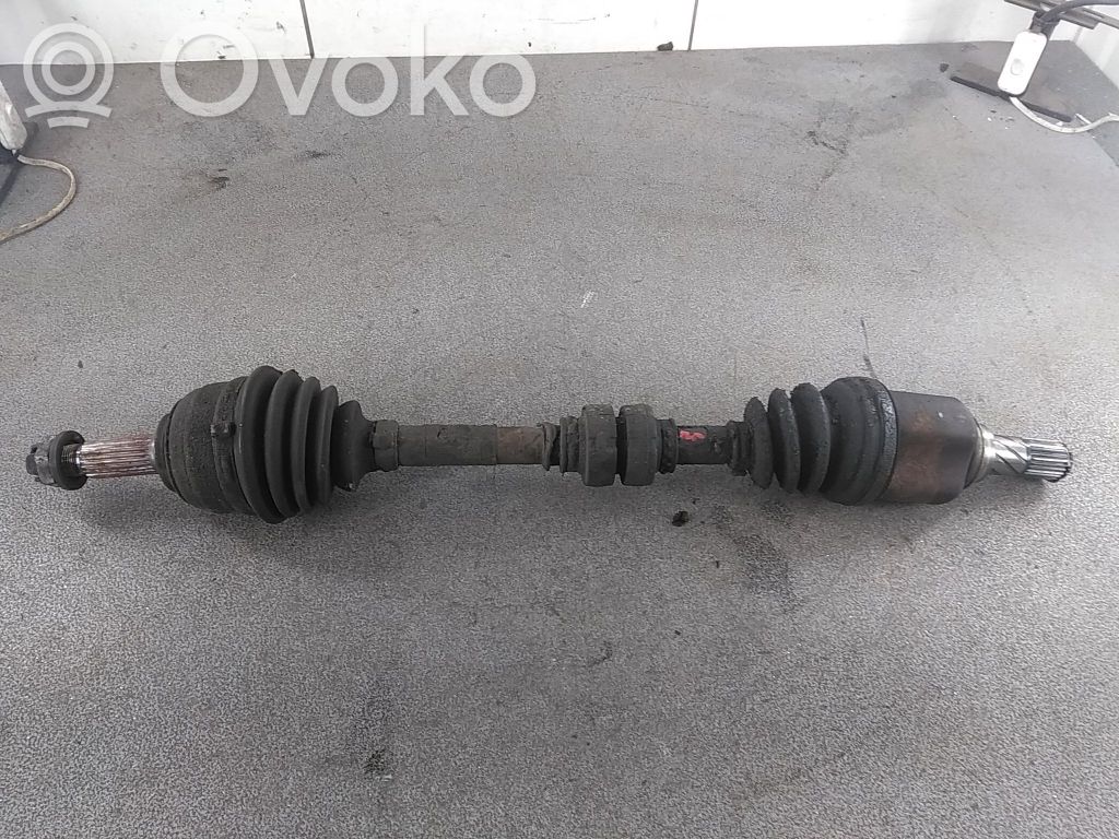 Nissan Note (E11) Półoś przednia 