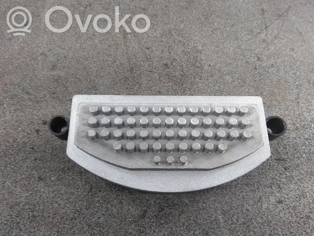 Skoda Octavia Mk3 (5E) Mazā radiatora ventilatora reostats 