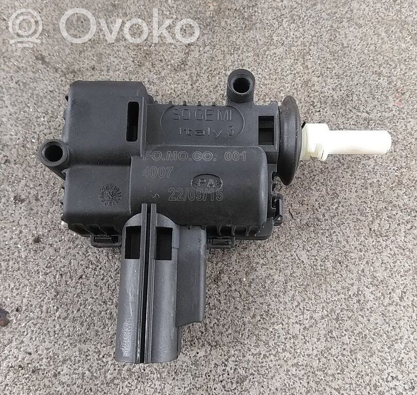 Ford Mondeo MK V Motor de bloqueo de puertas 