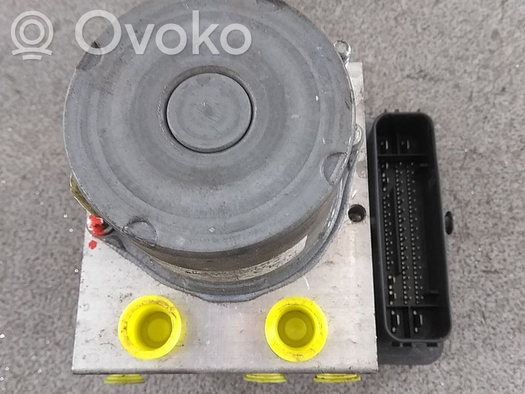 Opel Insignia B ABS bloks 