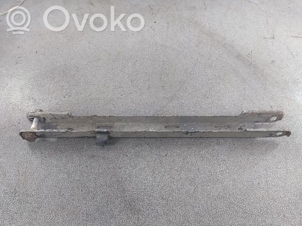 Rear control arm   9200217