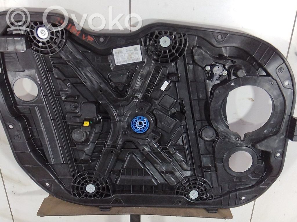 Hyundai i30 Elektryczny podnośnik szyby drzwi przednich 