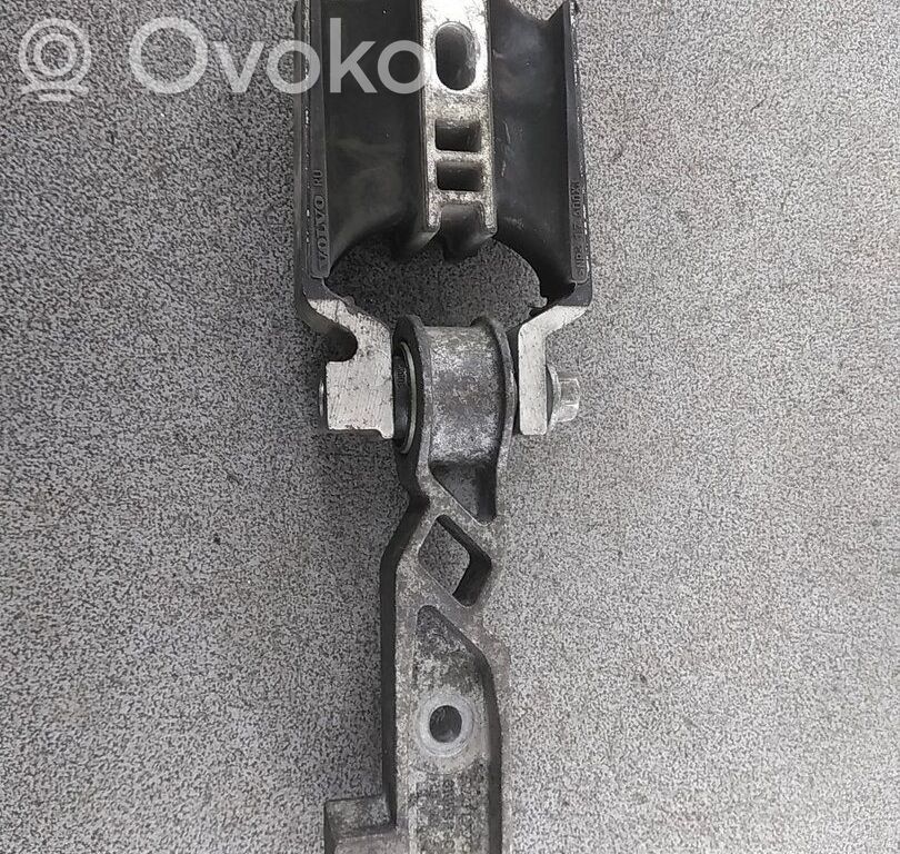 Volvo XC60 Suport tampon motor 
