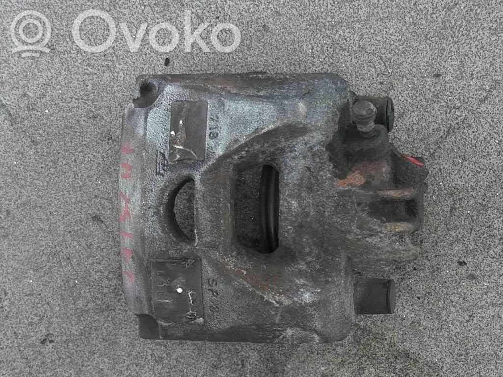 Citroen DS4 Zacisk hamulcowy przedni 