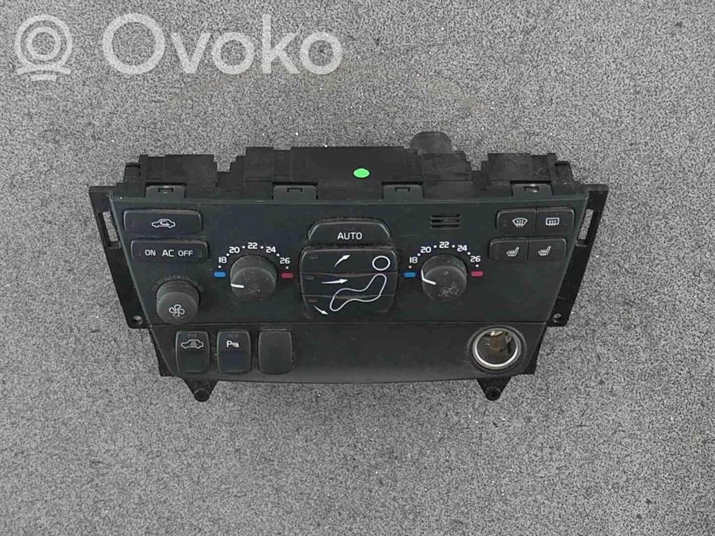 Volvo V70 Climate control unit 