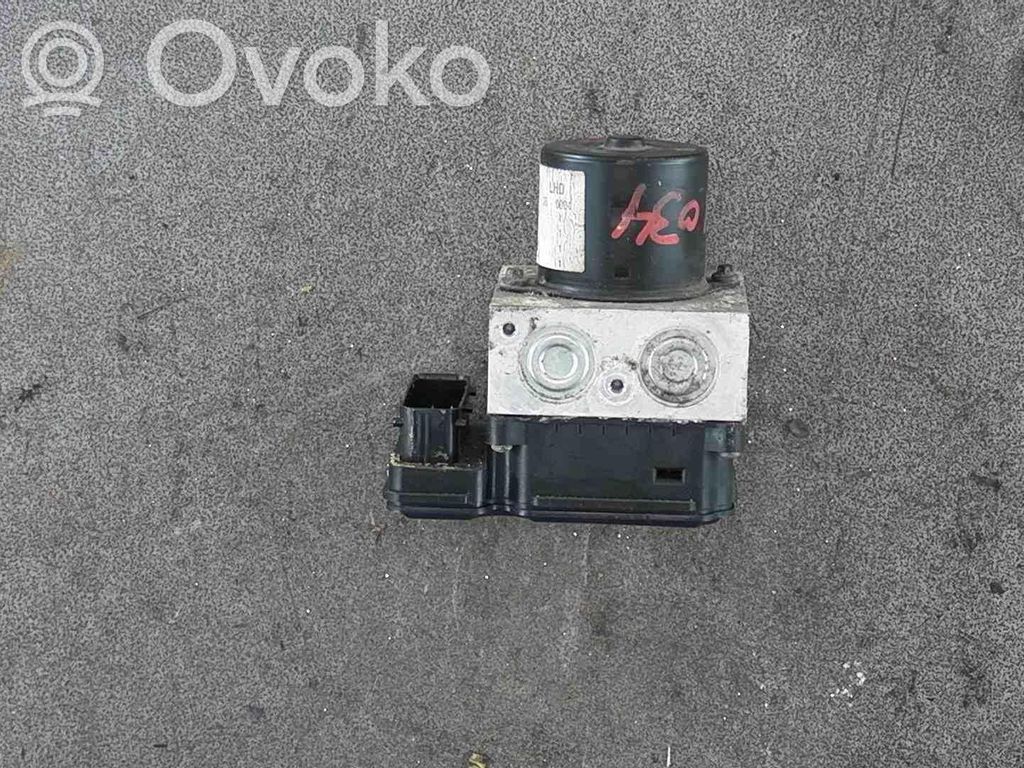 Opel Insignia A ABS bloks 