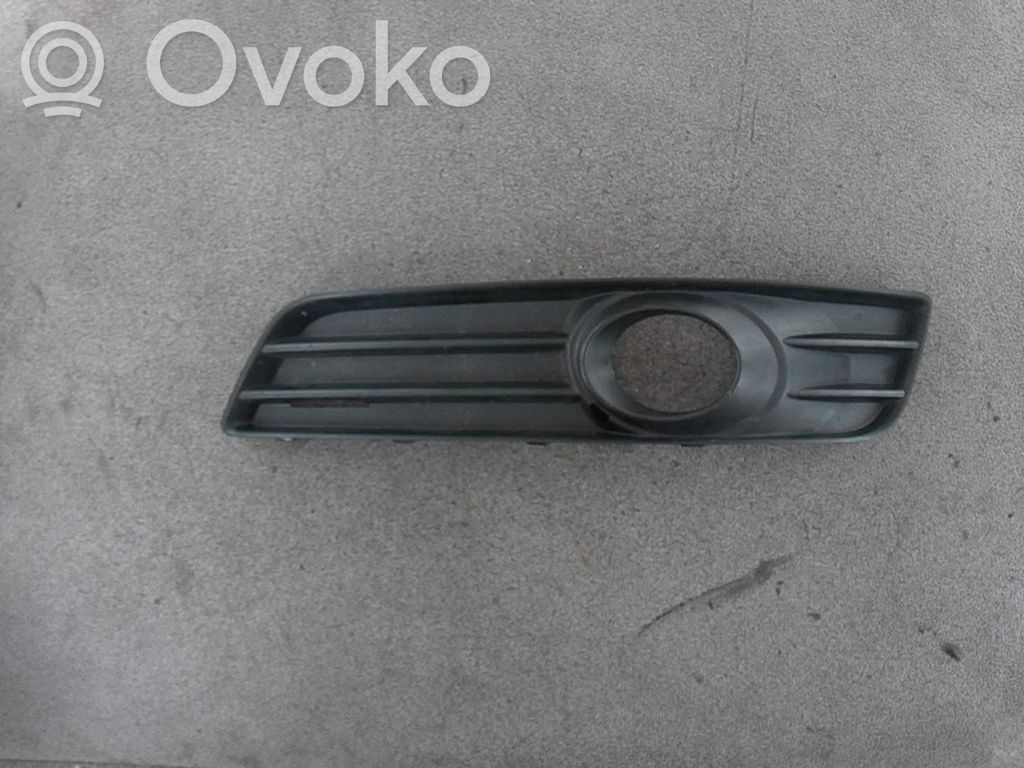 Audi A3 S3 8P Etupuskurin ylempi jäähdytinsäleikkö 