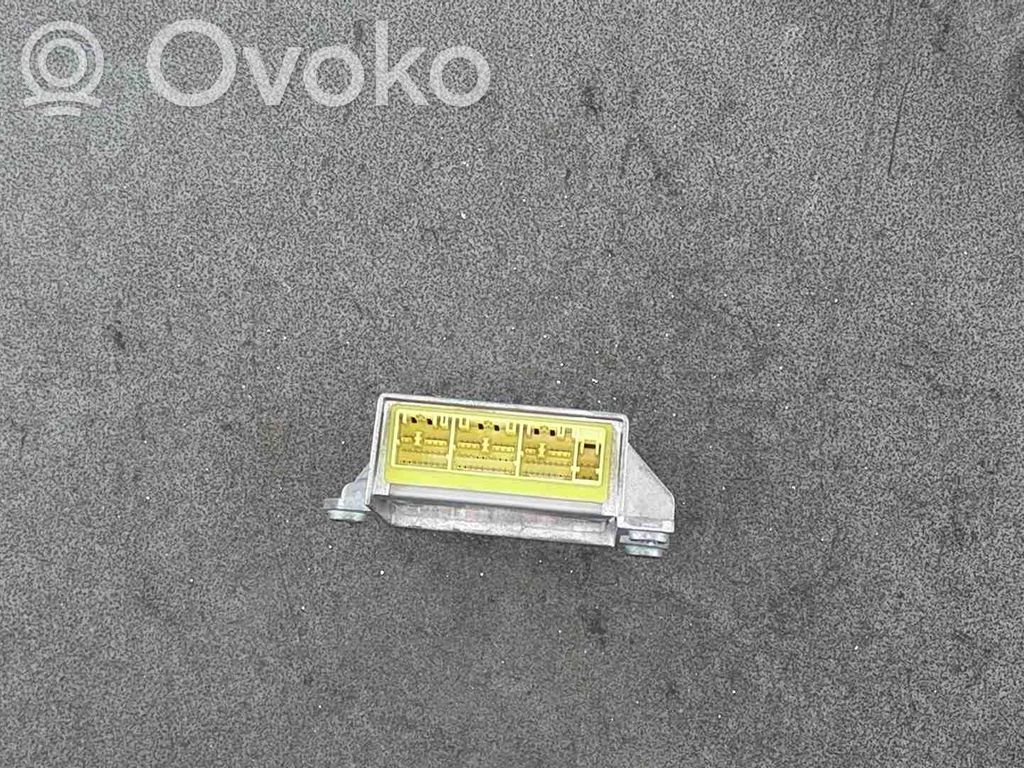 Mazda 3 III Airbag control unit/module 