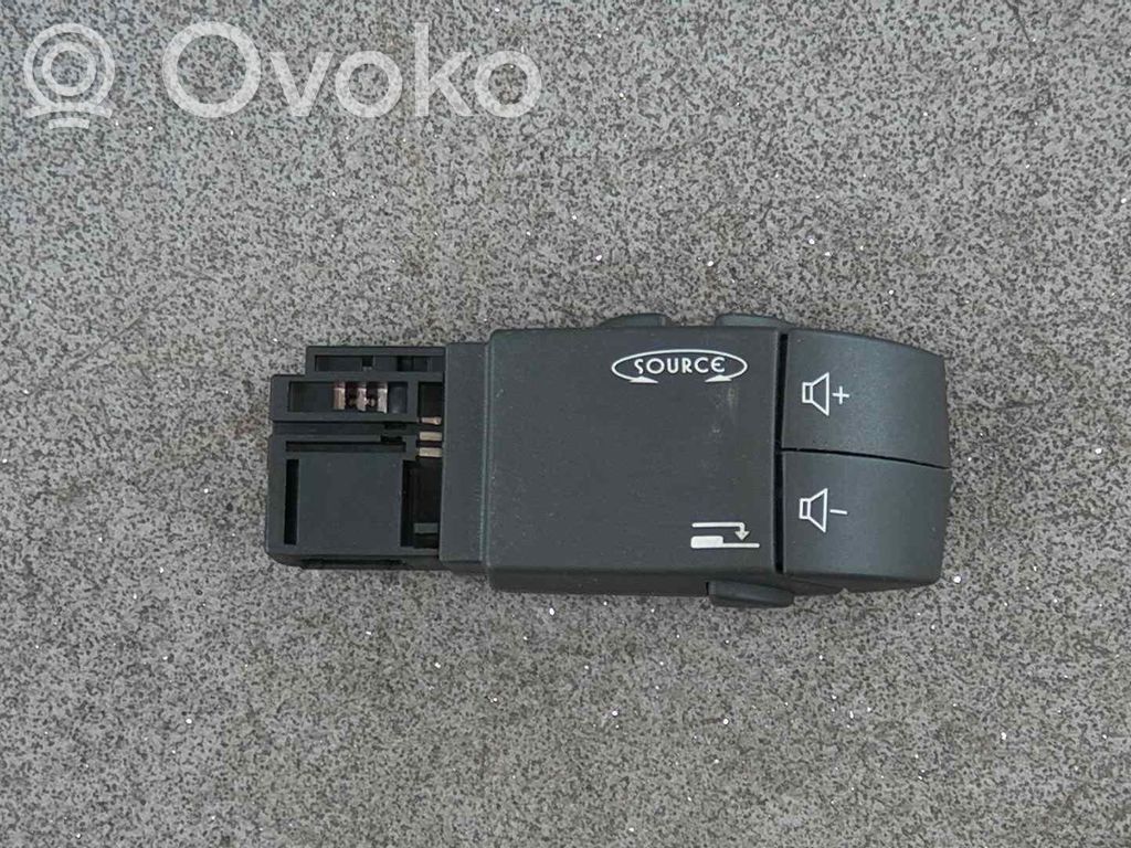 Lichtschalter   8200009040