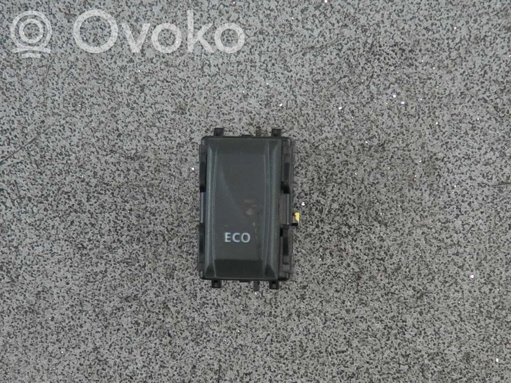 Dacia Sandero Light switch 