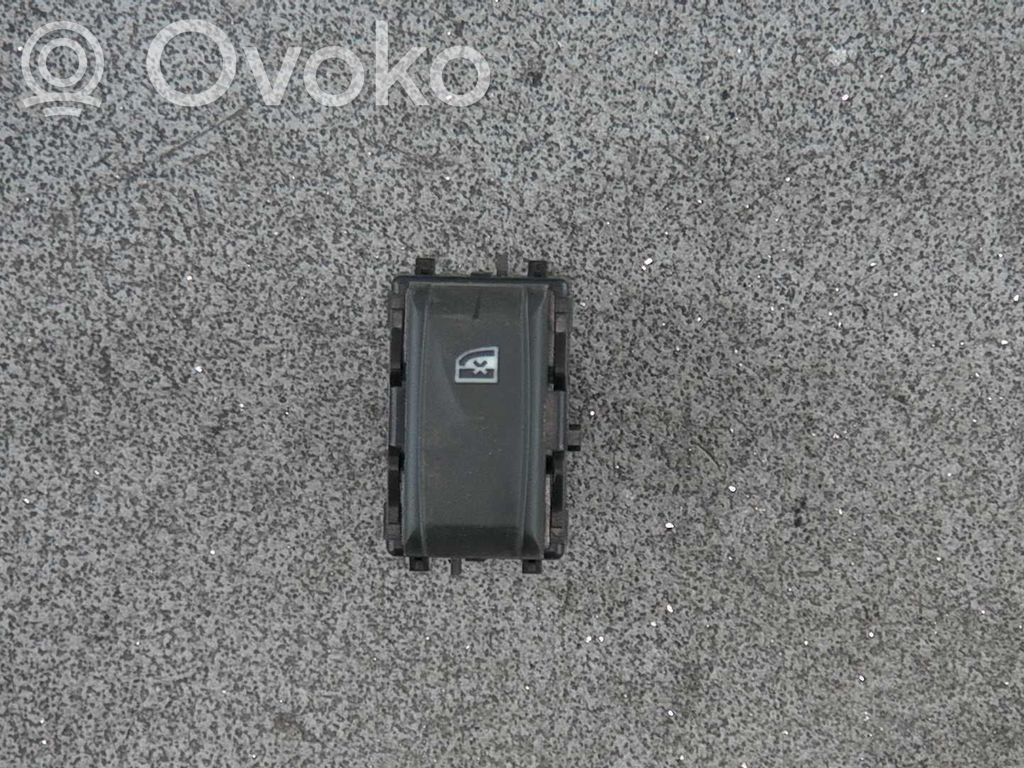Dacia Sandero Electric window control switch 