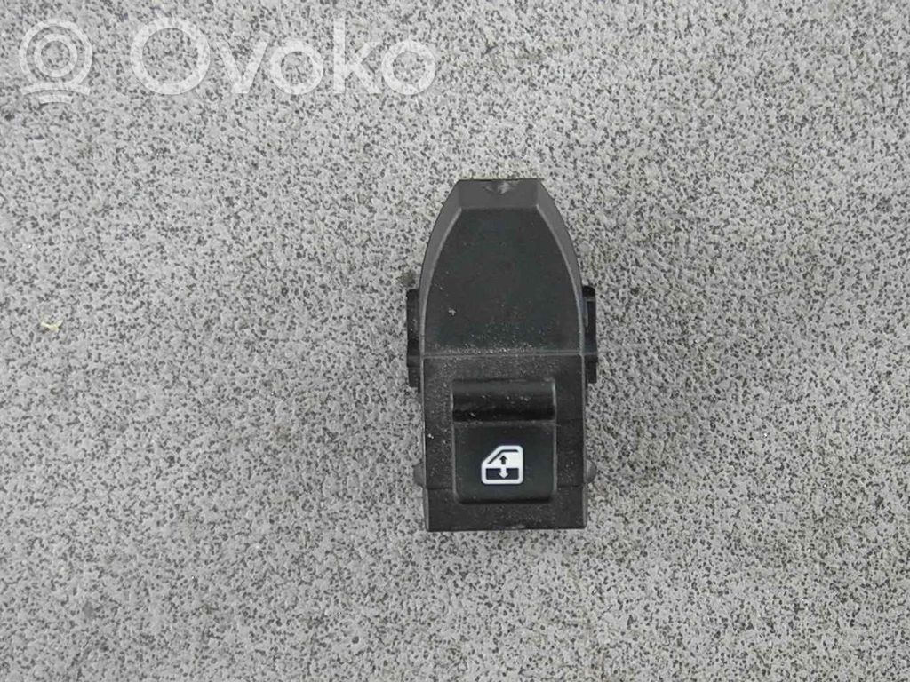 Alfa Romeo Giulietta Electric window control switch 