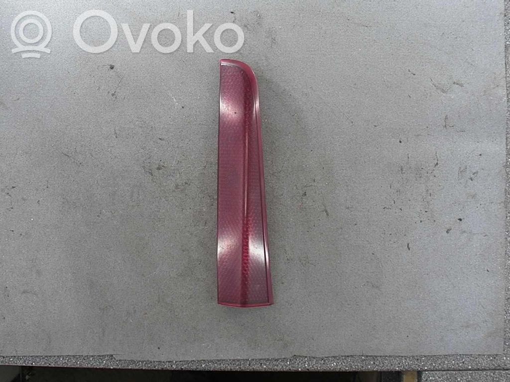 Nissan Note (E11) Aizmugurē atstarotājs 