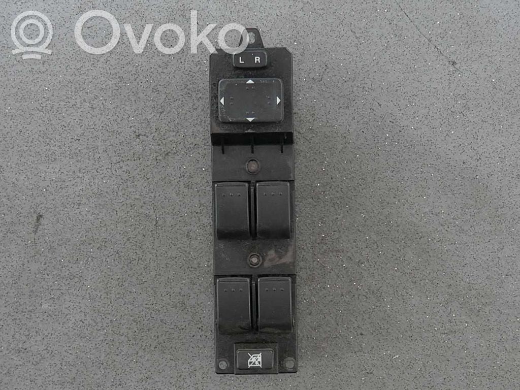 Electric window control switch   CC2966350A