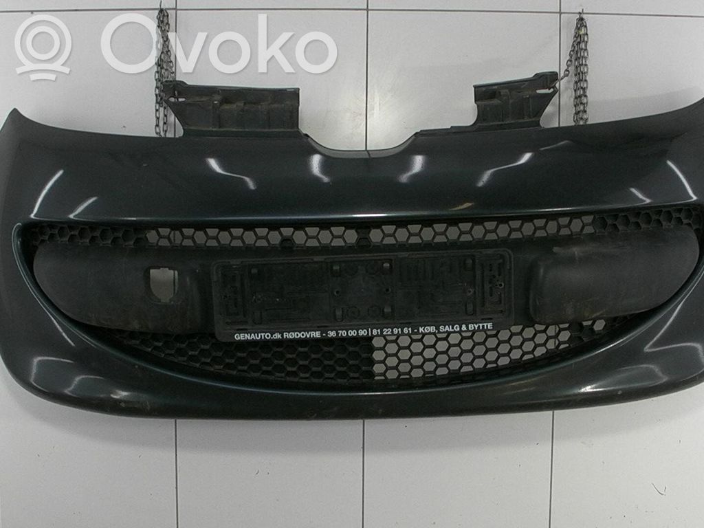 Peugeot 107 Priekšējais bamperis 