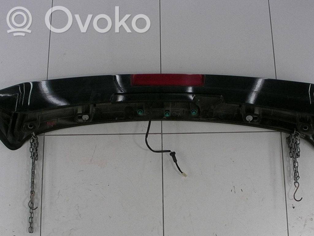 Tailgate/trunk spoiler