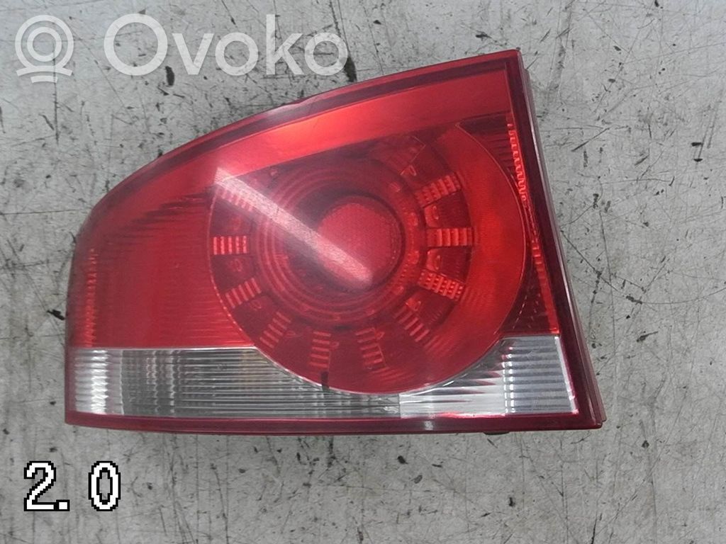 Seat Altea XL Takavalon polttimo 