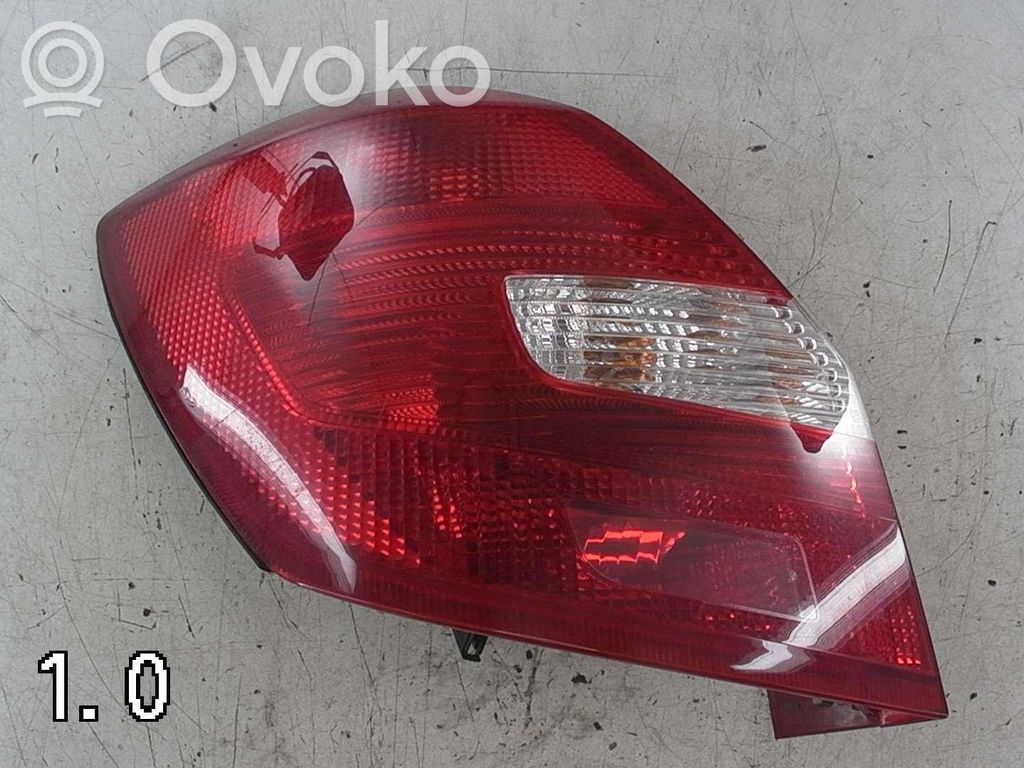 Skoda Fabia Mk2 (5J) Takavalon polttimo 