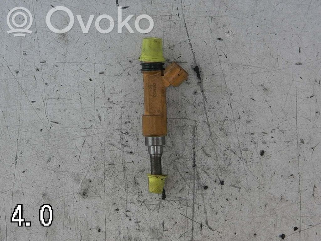 Polttoainesuutin   1571055L00000
