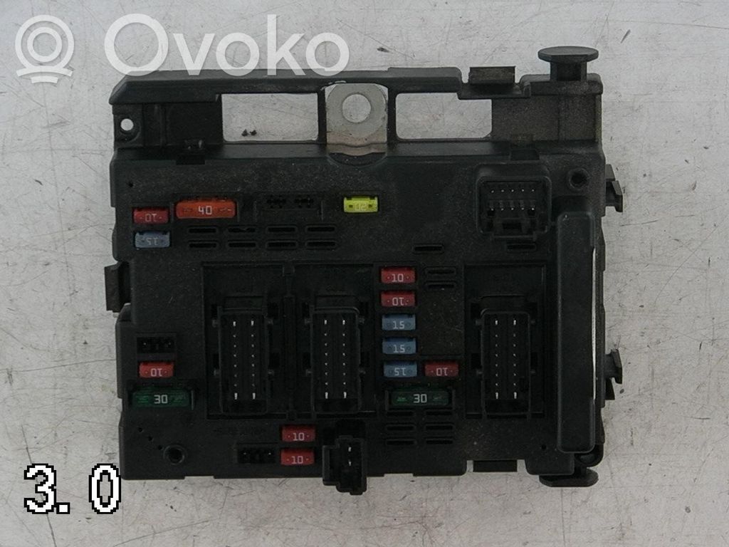 Peugeot 206 Battery relay fuse 