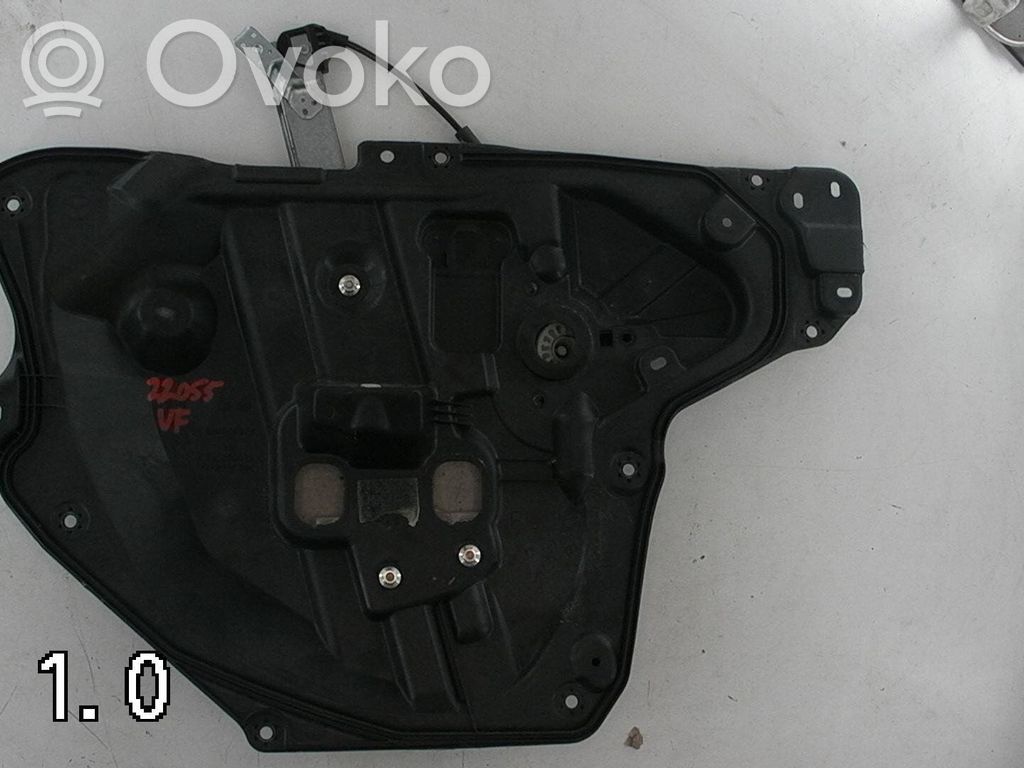 Mazda 3 III Regulador de puerta delantera con motor 