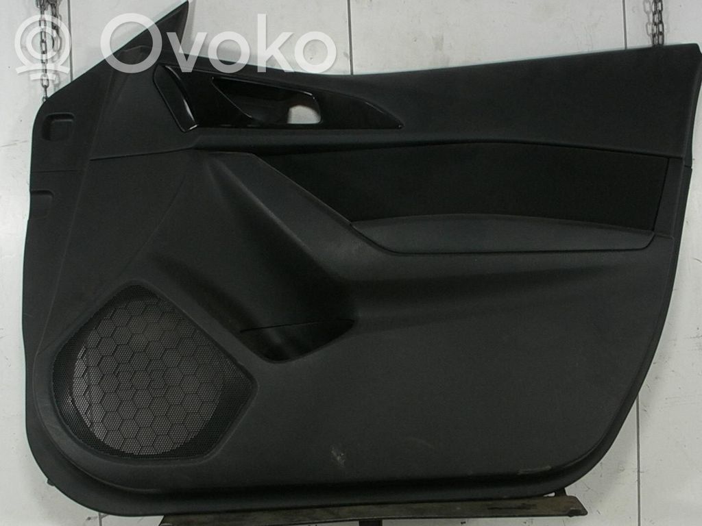 Mazda 3 III Apšuvums aizmugurējām durvīm 