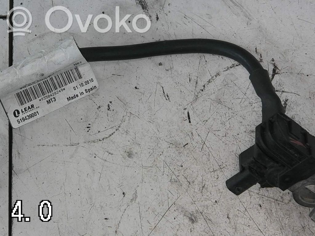 Volkswagen Polo V 6R Bezpiecznik / Przekaźnika akumulatora 