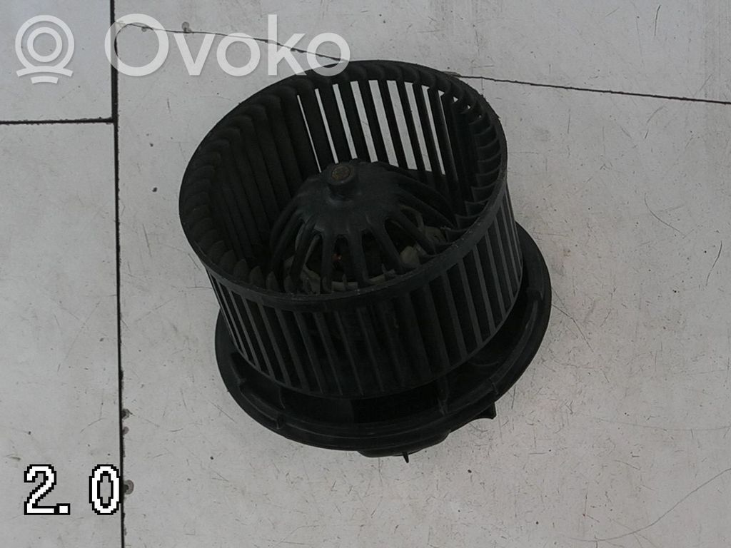Nissan Micra Pečiuko ventiliatorius/ putikas 