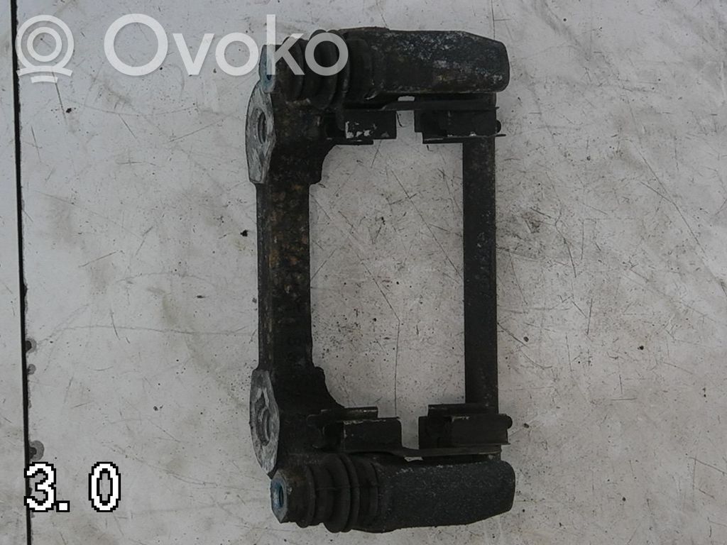 Volvo S60 Etujarrun jarrusatulan kannatin 