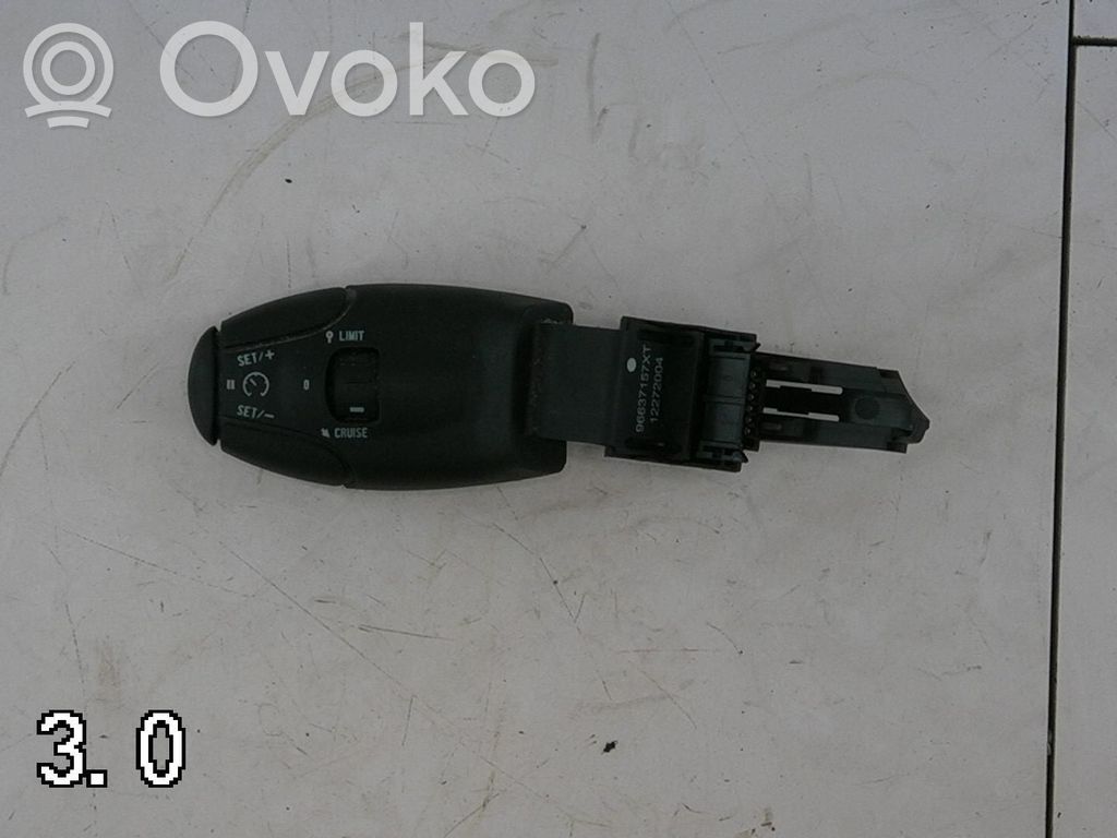 Peugeot 5008 Cruise control switch 