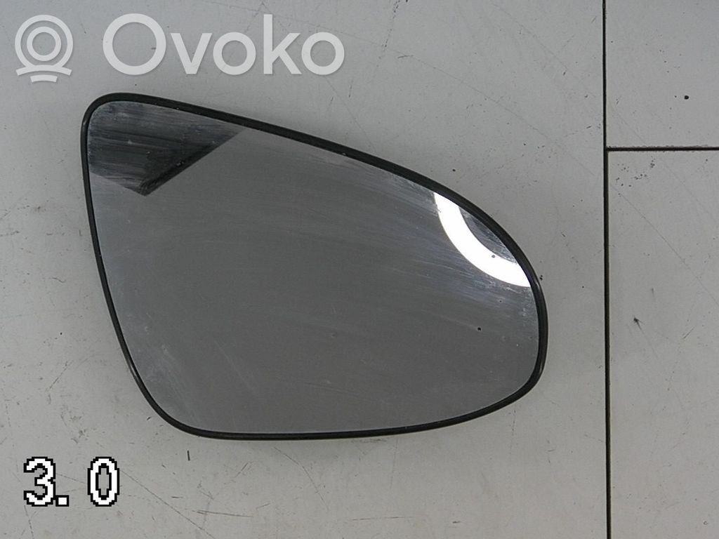 Toyota Aygo AB40 Vidrio del espejo lateral