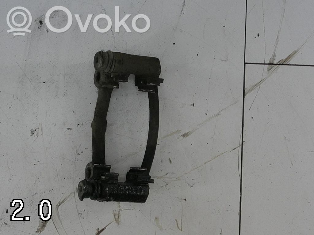 Toyota Aygo AB40 Plaquette / support d'étrier avant