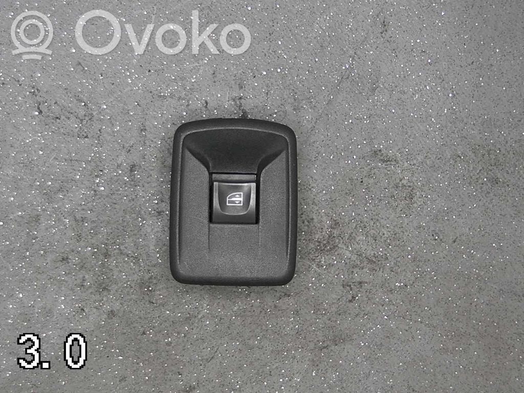 Renault Trafic III (X82) Electric window control switch 