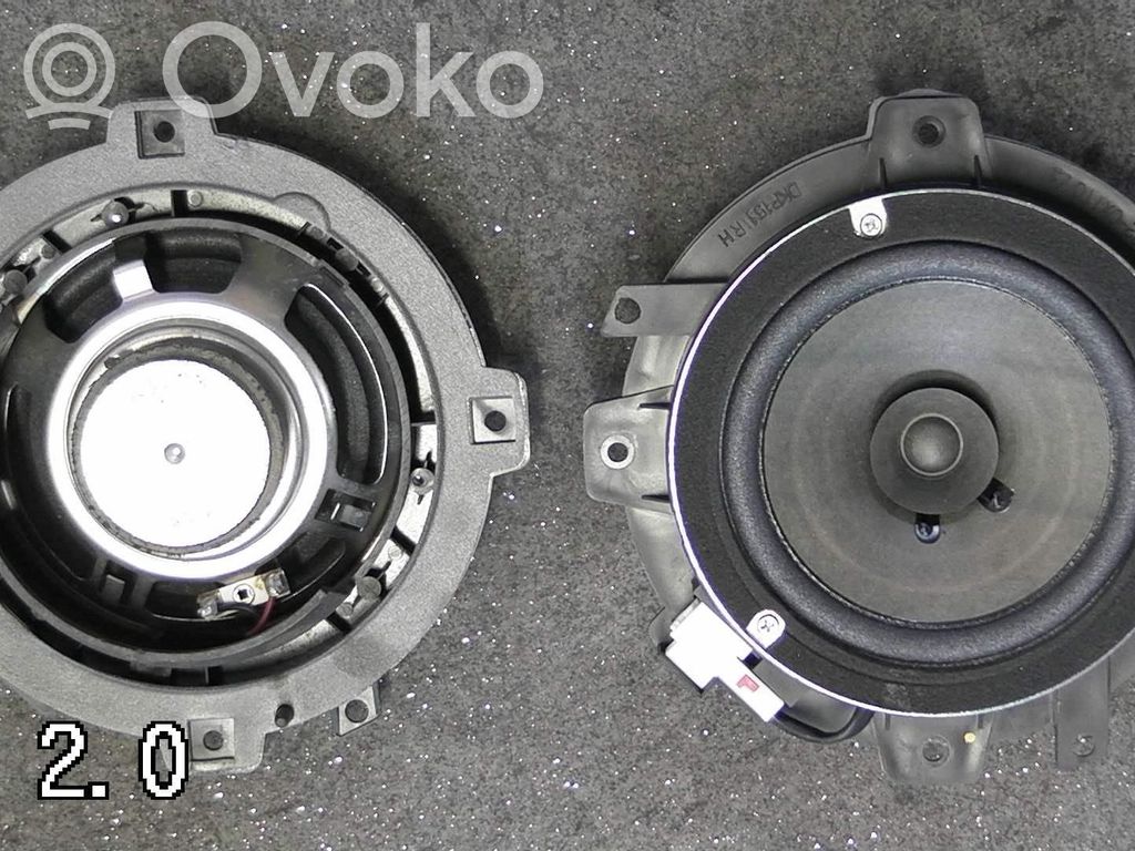 Hyundai i10 Altavoz de la puerta delantera 