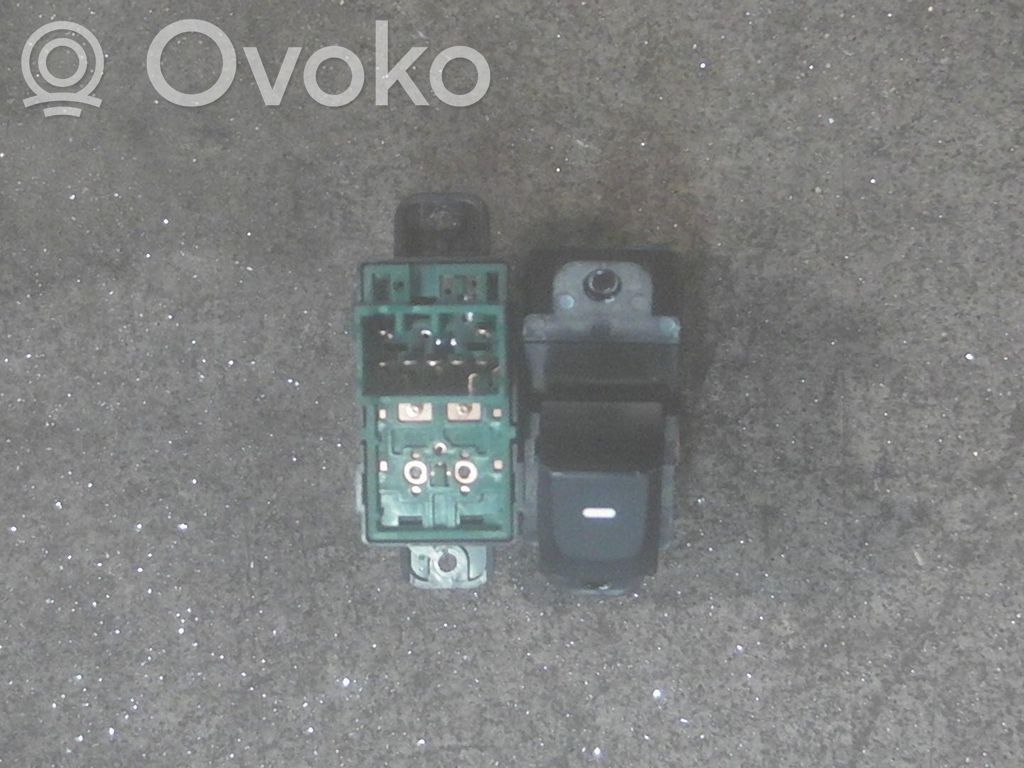 Electric window control switch   93575B40004X