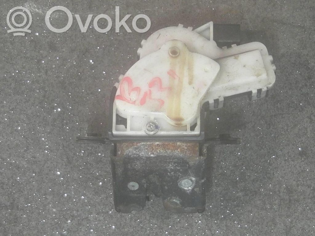 Central locking motor   STCAR,G33M62310B