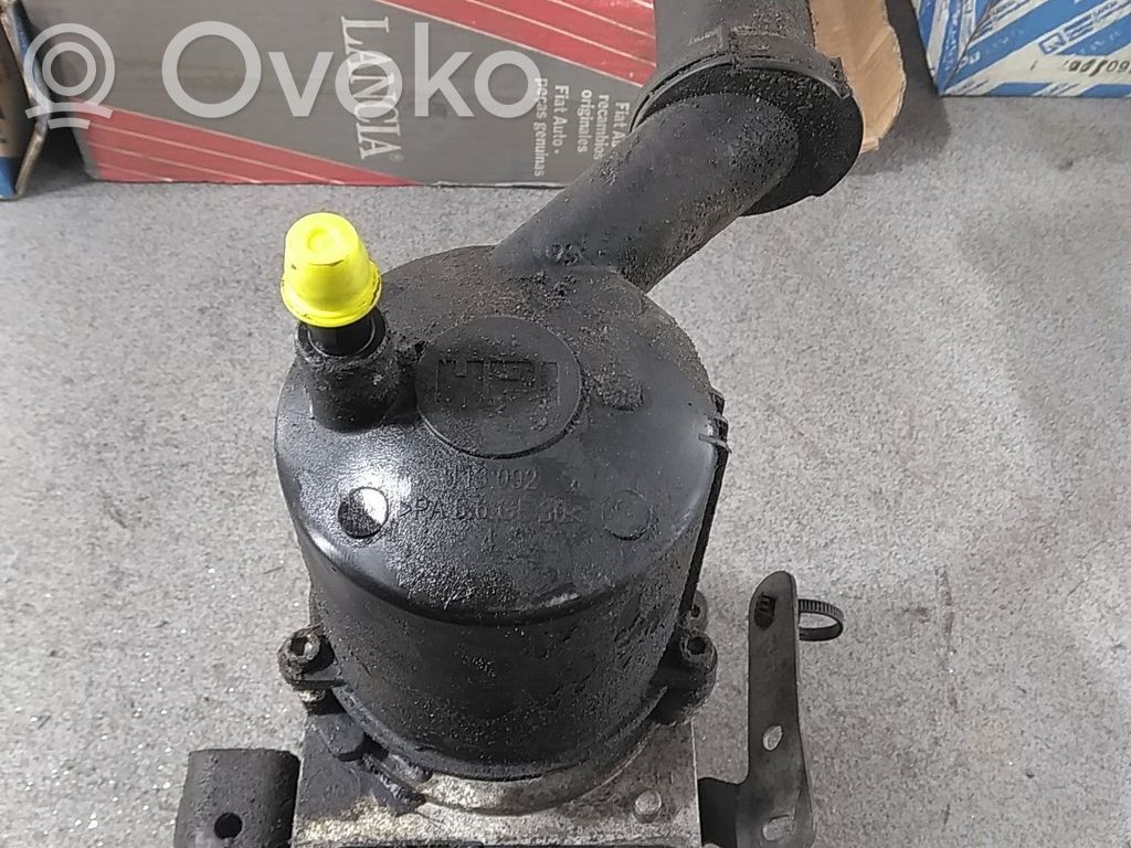 Citroen C4 II Power steering pump 