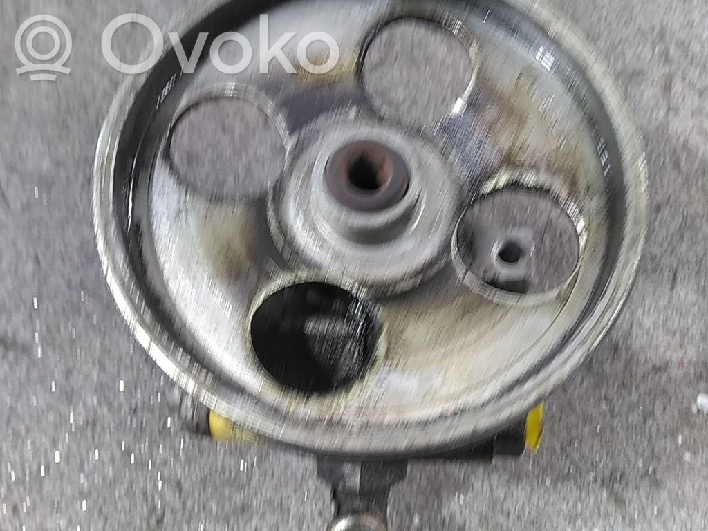 Peugeot Partner Power steering pump 